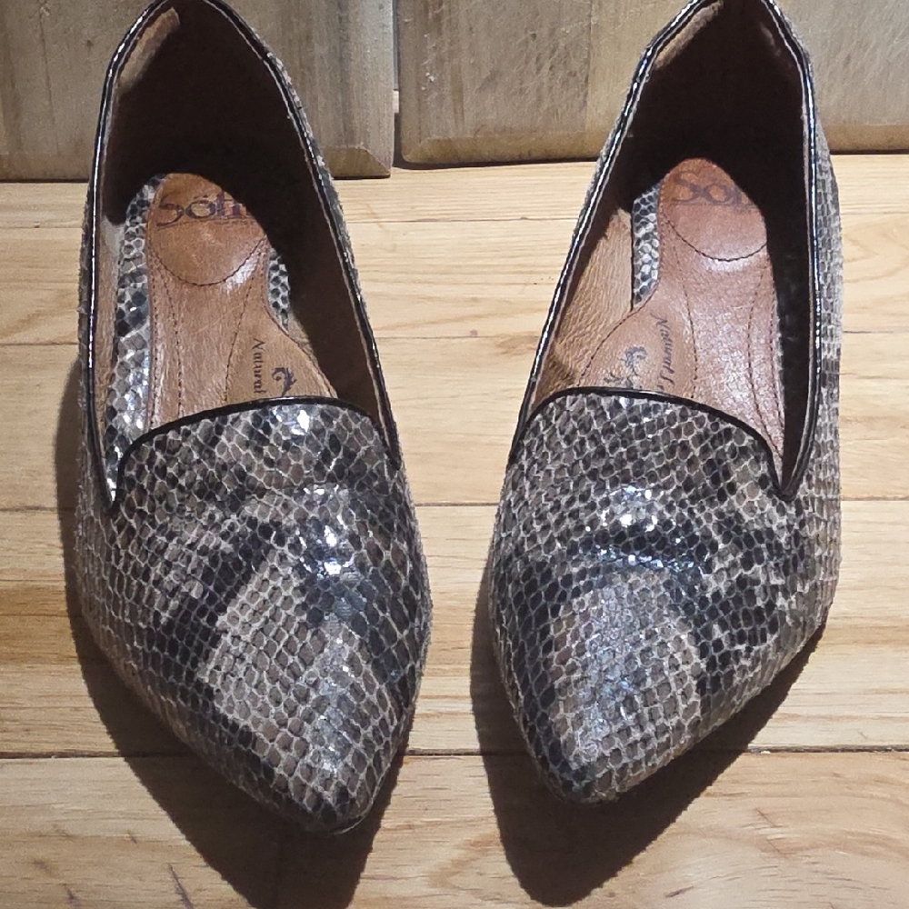 Sofft Snakeskin Patterned Women's Flats